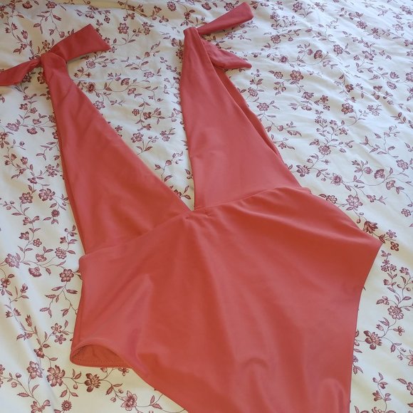 aerie Other - Aerie Swim Plunge Tie One Piece Bathing Suit NWOT